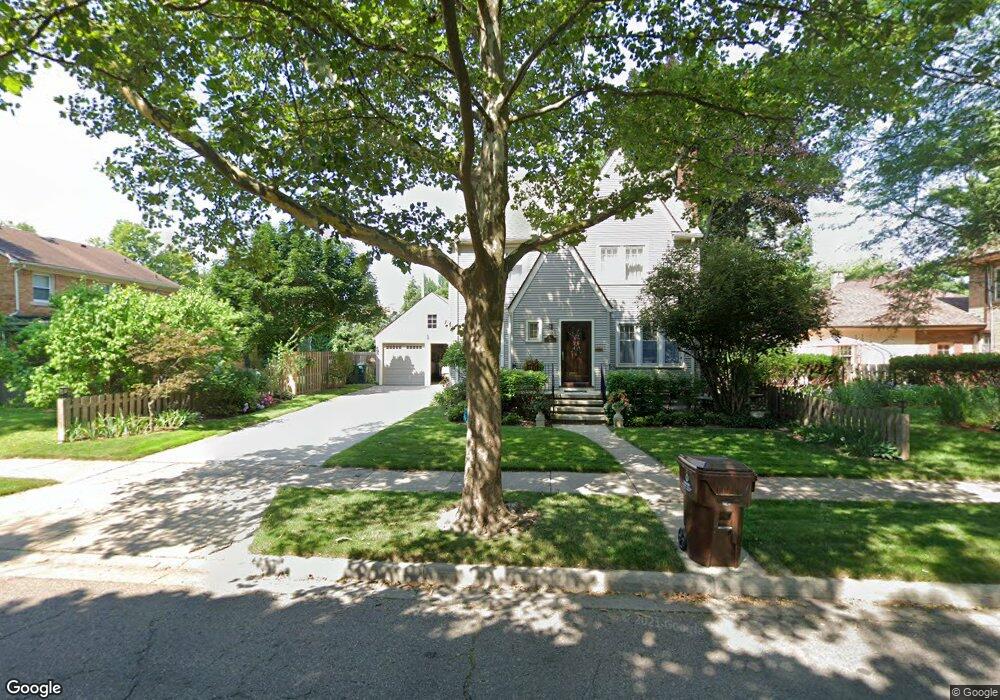 112 S Jenison Ave, Lansing, MI 48915 - photo 1