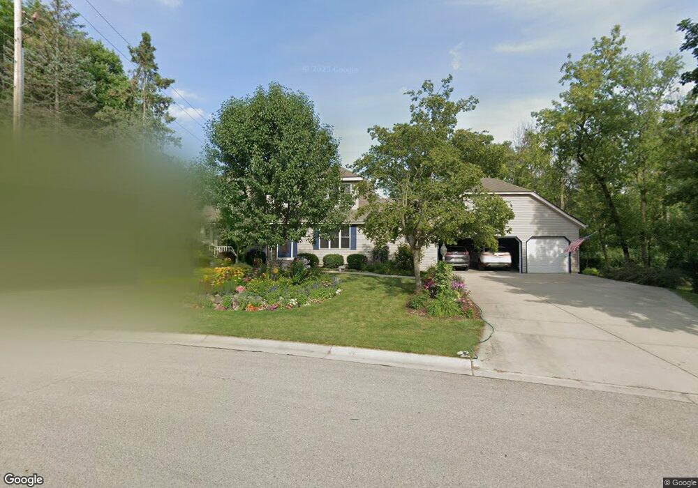 W149N7590 Sylvan Ln, Menomonee Falls, WI 53051 - photo 1