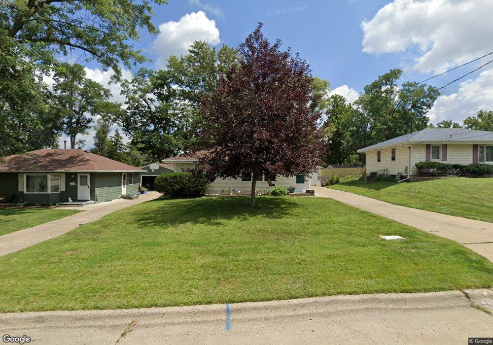 4125 52nd St, Des Moines, IA 50310 - photo 1