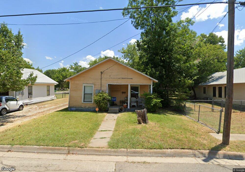 620 Ritchey St, Gainesville, TX 76240 - photo 1