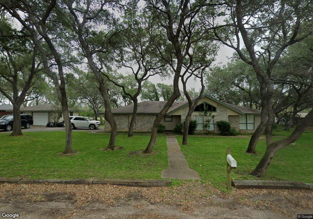 4 Windridge Dr, Beeville, TX 78102 - photo 1