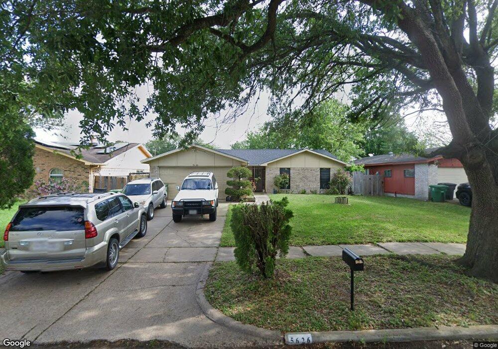 5626 Irish Hill Dr, Houston, TX 77053 - photo 1