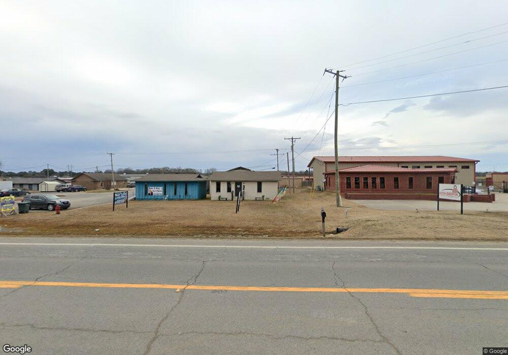 1808 W Dewitt Henry Dr, Beebe, AR 72012 - photo 1