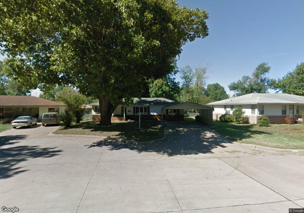 1321 N Mcfarland Place, Claremore, OK 74017 - photo 1