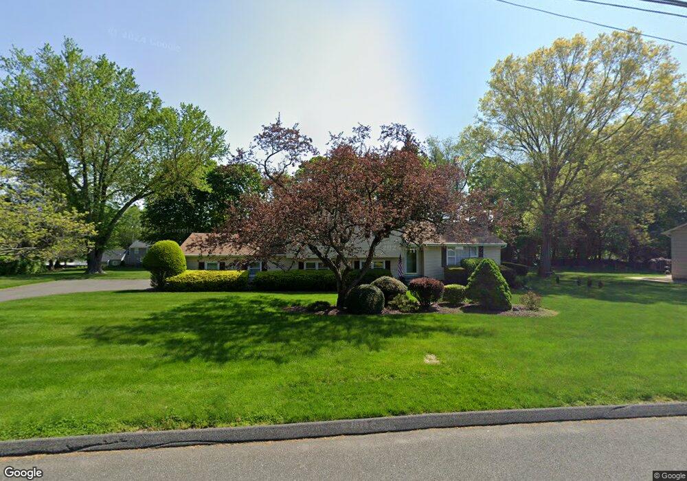 77 Magnolia Rd, Trumbull, CT 06611 - photo 1