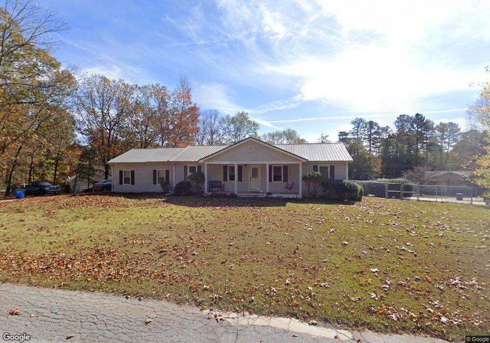 468 Lewis Cir, Commerce, GA 30529 - photo 1