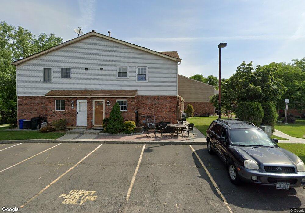 31A Franklin Ln unit 99A, Staten Island, NY 10306 - photo 1