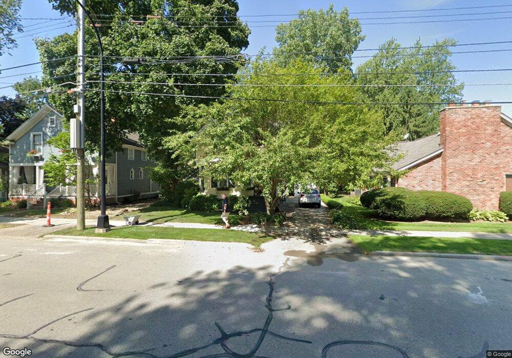 401 Kercheval Ave, Grosse Pointe Farms, MI 48236 - photo 1