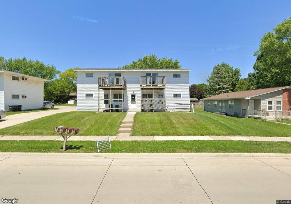 2215 W 4th St unit D, Cedar Falls, IA 50613 - photo 1