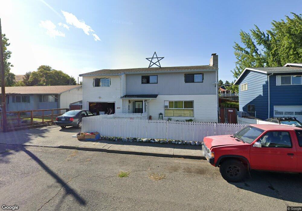 1918 E 13th St, the Dalles, OR 97058 - photo 1