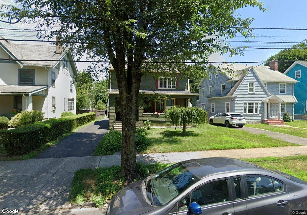 826 Laurel Ave, Bridgeport, CT 06604 - photo 1