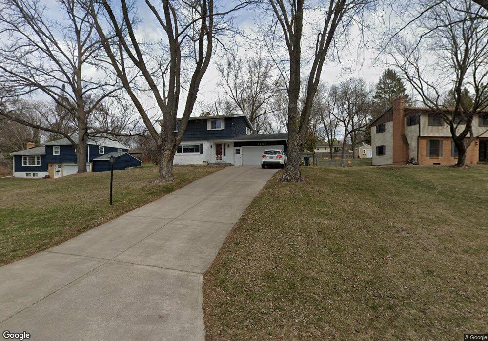 16404 Temple Dr S, Minnetonka, MN 55345 - photo 1