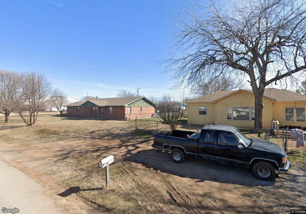 407 NW 5th St, Cache, OK 73527 - photo 1