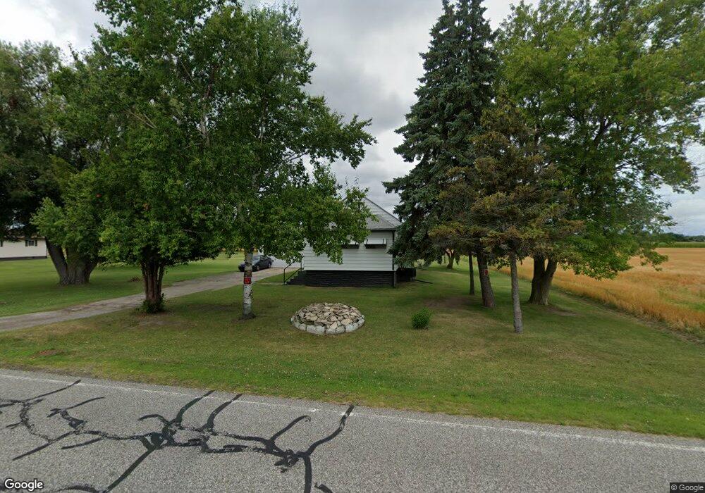 1135 N Towerline Rd, Saginaw, MI 48601 - photo 1