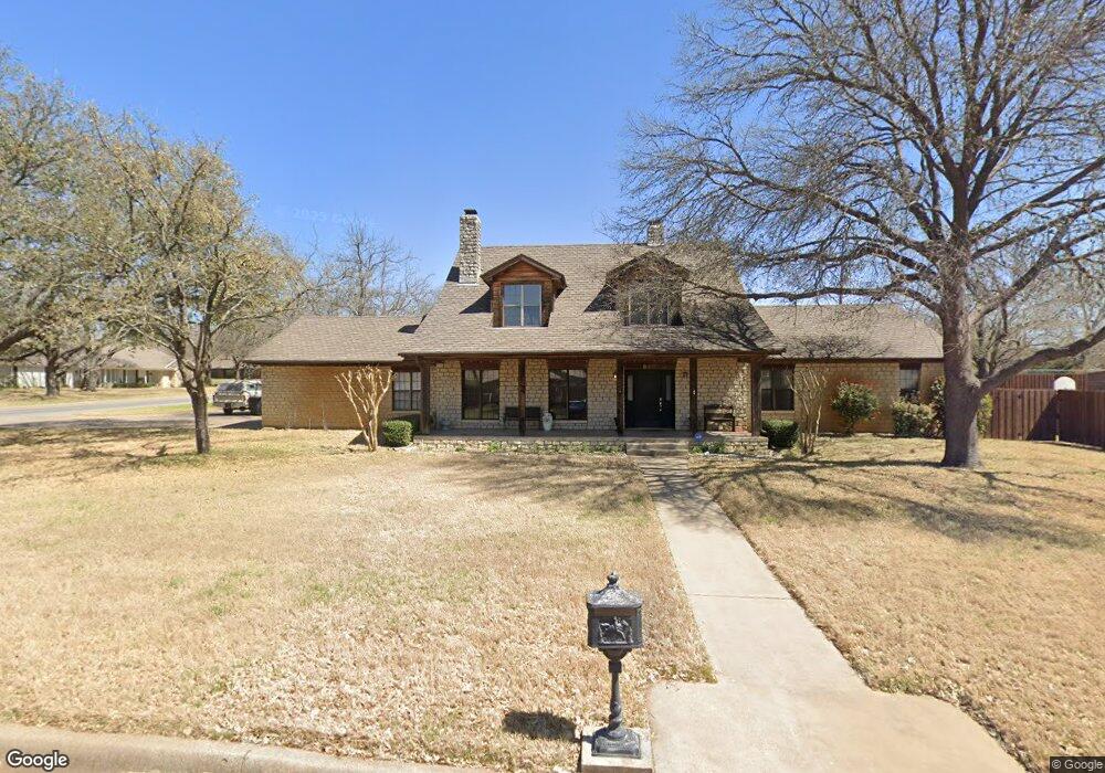 801 Stonelake Dr, Cleburne, TX 76033 - photo 1