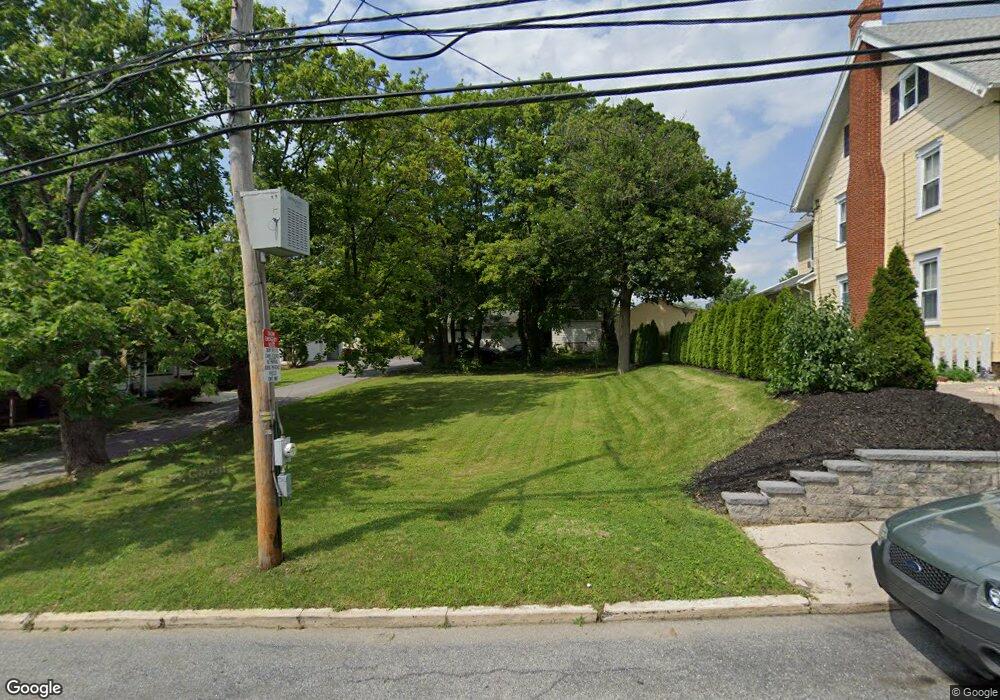 4215 Spruce St, Whitehall, PA 18052 - photo 1