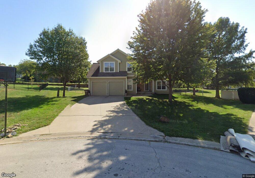 105 Libby Ln, Raymore, MO 64083 - photo 1