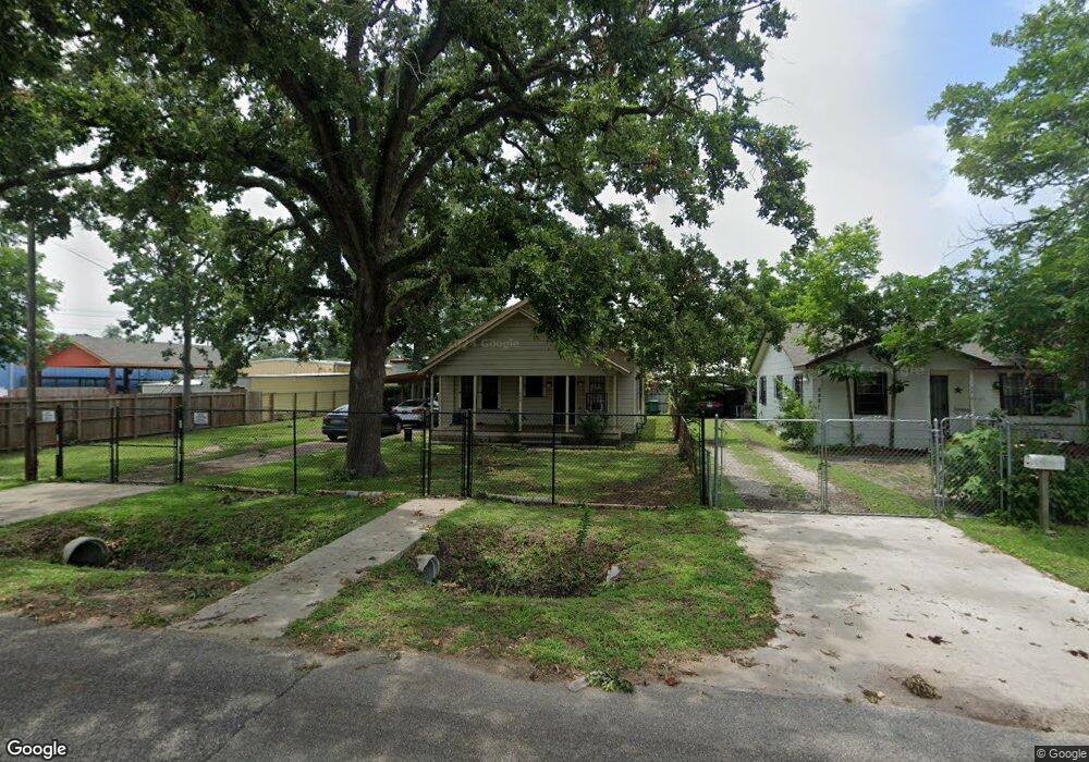 584 Van Molan St, Houston, TX 77022 - photo 1