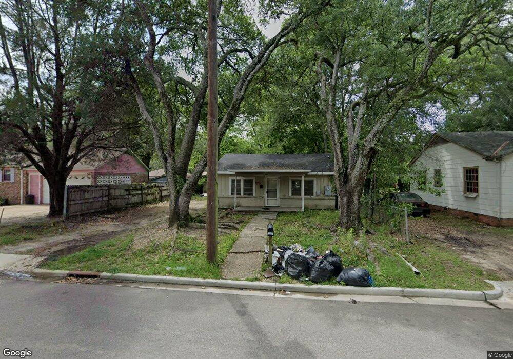 1030 S 16th Ave, Laurel, MS 39440 - photo 1