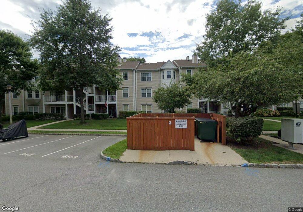 219 Larch Ln, Mahwah, NJ 07430 - photo 1