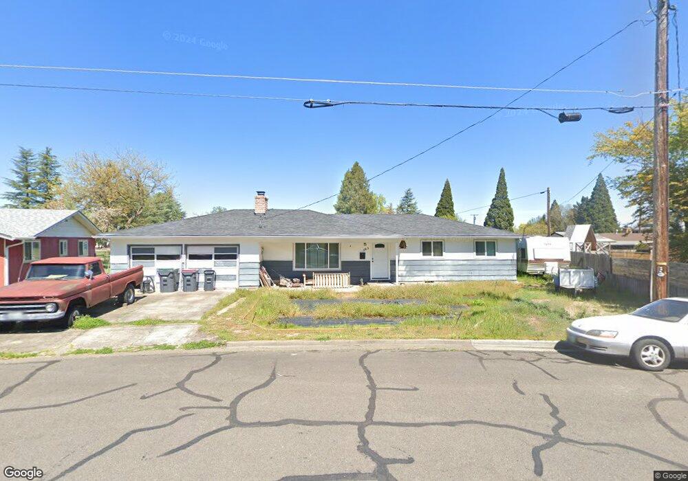 145 Cupp Dr, Central Point, OR 97502 - photo 1