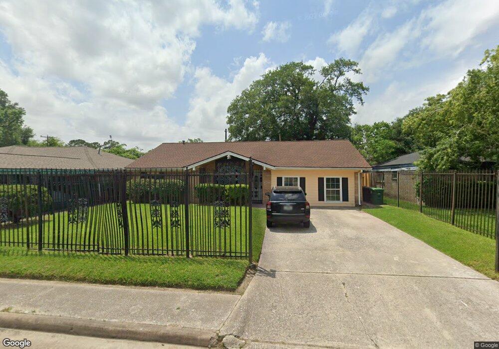 9921 Rebel Rd, Houston, TX 77016 - photo 1