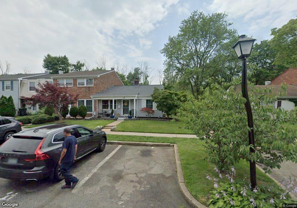 17 Fireside Ct, Willingboro, NJ 08046 - photo 1