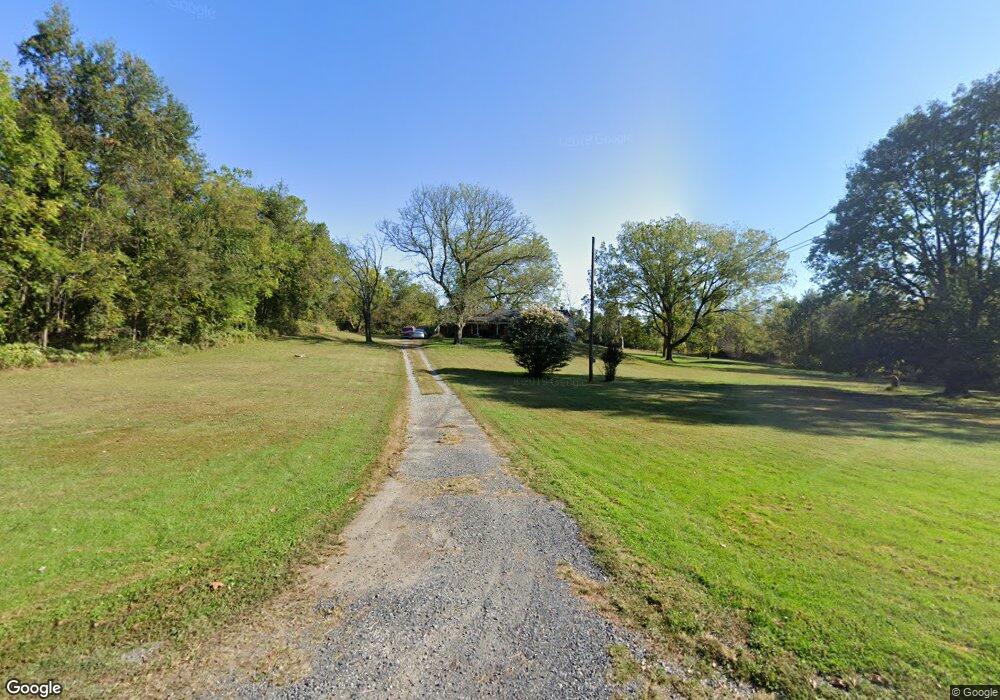 135 Sycamore Ln, Phoenixville, PA 19460 - photo 1