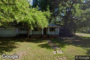 160 4th Ave, Chickasaw, AL 36611