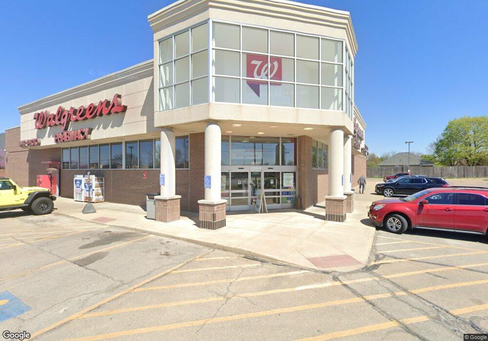 3630 SW Wanamaker Rd, Topeka, KS 66614 - photo 1