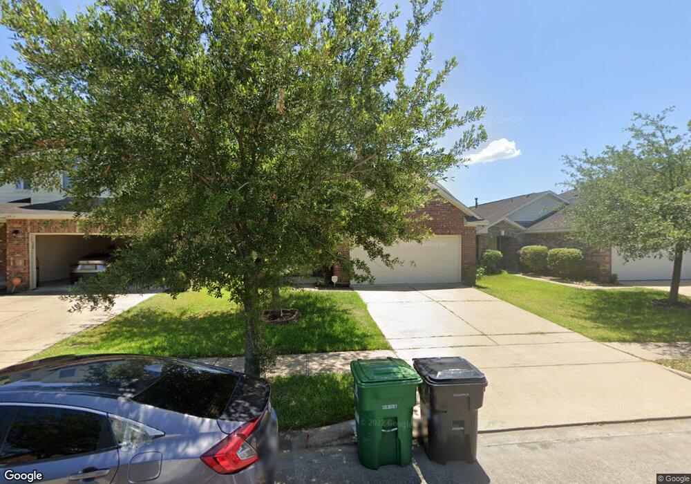 10819 Shepherd Falls Ln, Houston, TX 77075 - photo 1