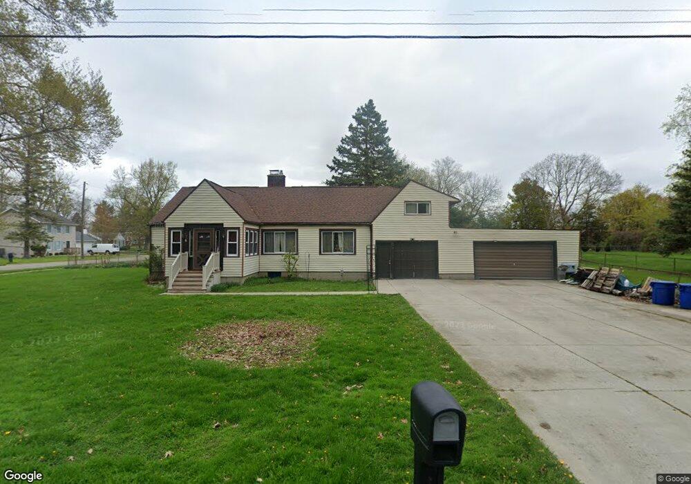 1200 Bretton Rd, Lansing, MI 48917 - photo 1