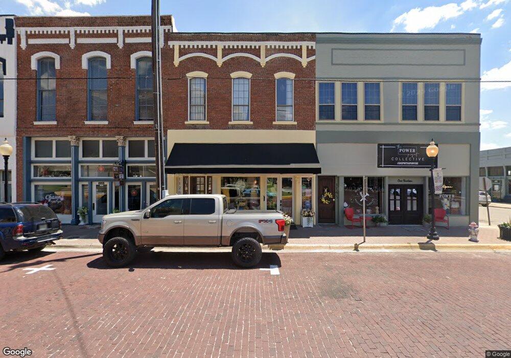 114 W Main St, Gainesville, TX 76240 - photo 1