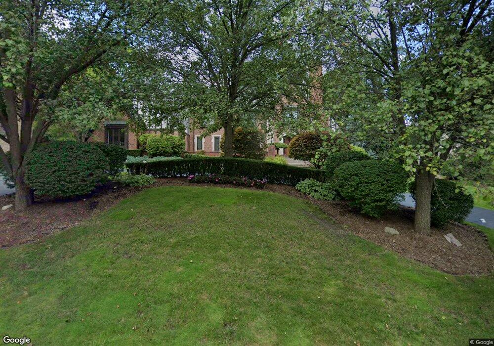 2894 Meadowood Ln, Bloomfield Hills, MI 48302 - photo 1