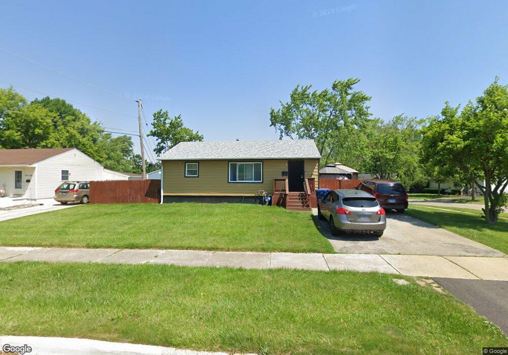 2710 Navaho Rd, Waukegan, IL 60087 - photo 1