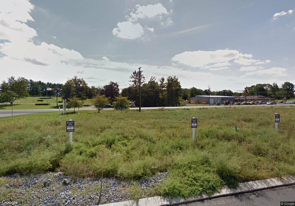 3393 Landmark Ct, Chambersburg, PA 17201 - photo 1