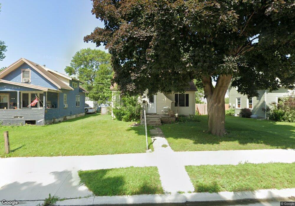 713 Freeborn Ave, Albert Lea, MN 56007 - photo 1