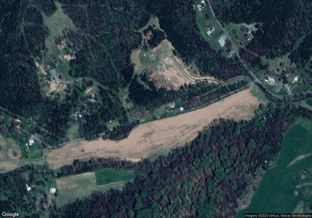 204 Tumbling Run Ln, Strasburg, VA 22657 - photo 1