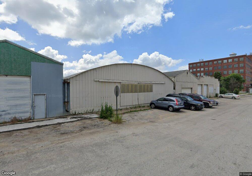 329 9th Ave SE, Cedar Rapids, IA 52401 - photo 1