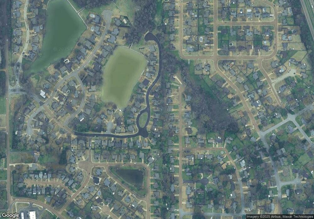 1262 Cross Creek Dr E, Hernando, MS 38632 - photo 1