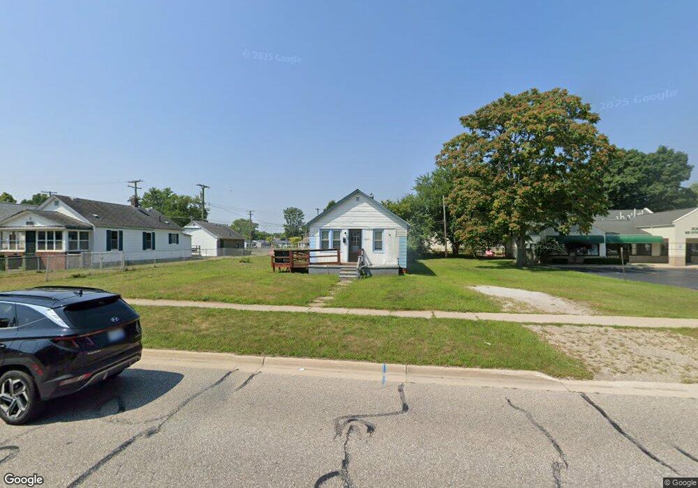3025 24th St, Port Huron, MI 48060 - photo 1