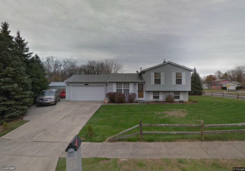 760 Cherry Grove Ct, Columbus, OH 43228 - photo 1