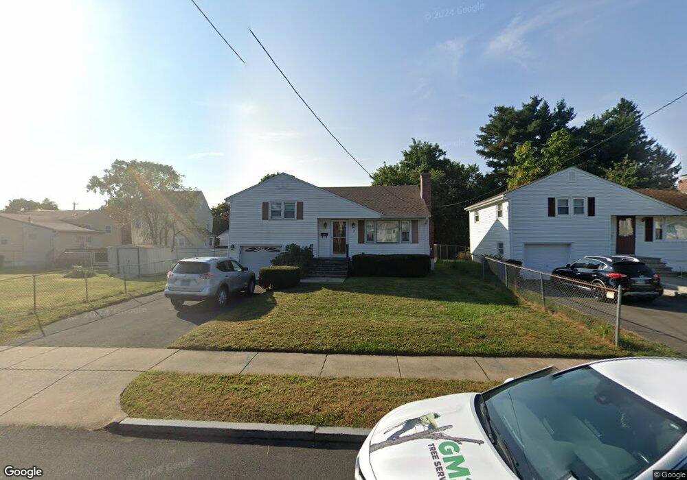 17 Clarendon Ave, West Hartford, CT 06110 - photo 1