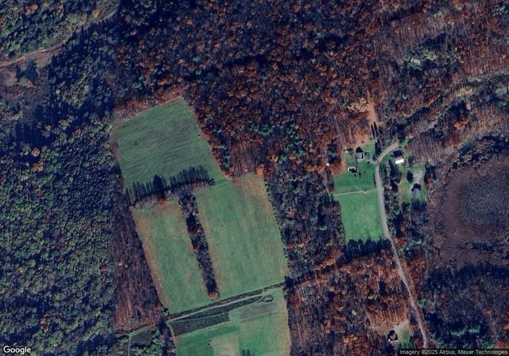 529 Evergreen Dr, Falls, PA 18615 - photo 1