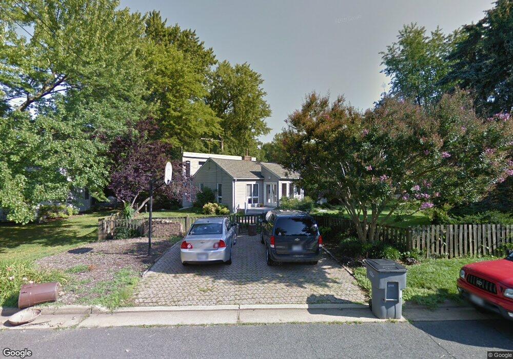 6520 Elmhirst Dr, Falls Church, VA 22043 - photo 1