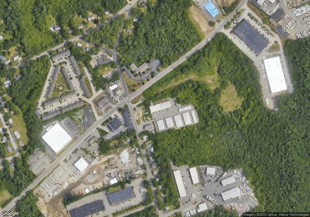 265 Pleasant St, Rockland, MA 02370 - photo 1