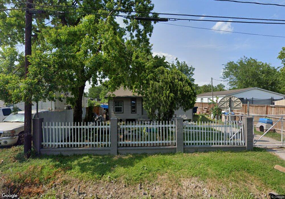 3909 Cedar Hill Ln, Houston, TX 77093 - photo 1