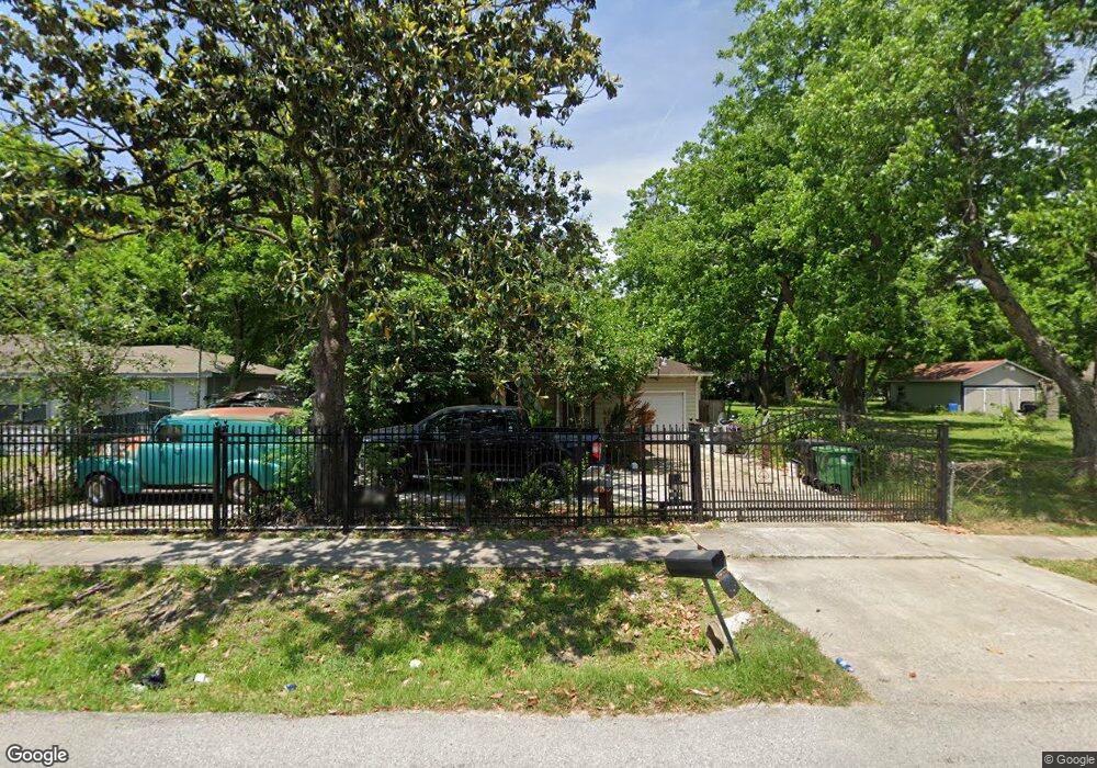 8807 Lomax St, Houston, TX 77093 - photo 1