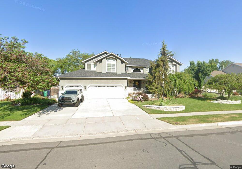 11264 Wyngate Ln, Sandy, UT 84092 - photo 1