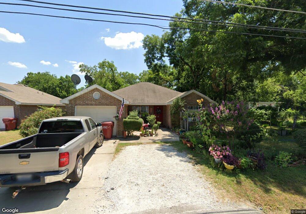 618 E 6th St, Bonham, TX 75418 - photo 1
